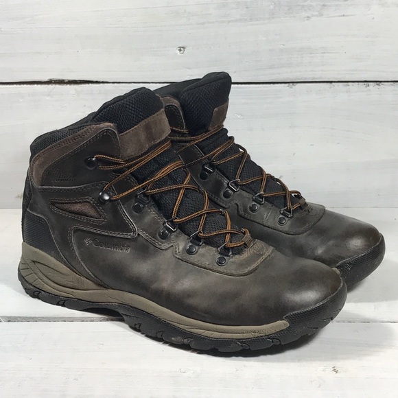 columbia leather hiking boots